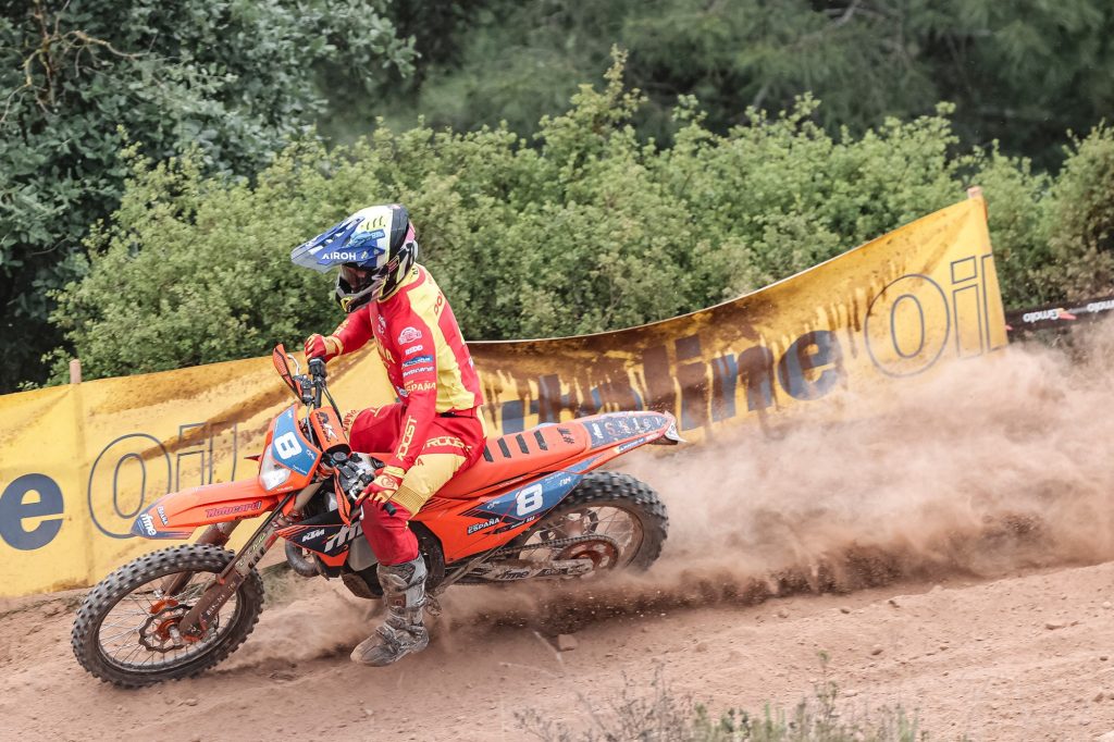 Pol Guerrero, piloto DonJoy, compitiendo en el Mundial de Enduro en Finlandia