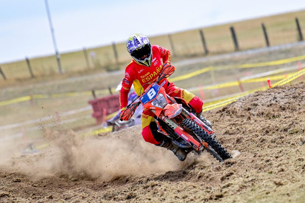 Equipo y pilotos españoles en el cierre del Mundial de EnduroGP 2026 en Gales